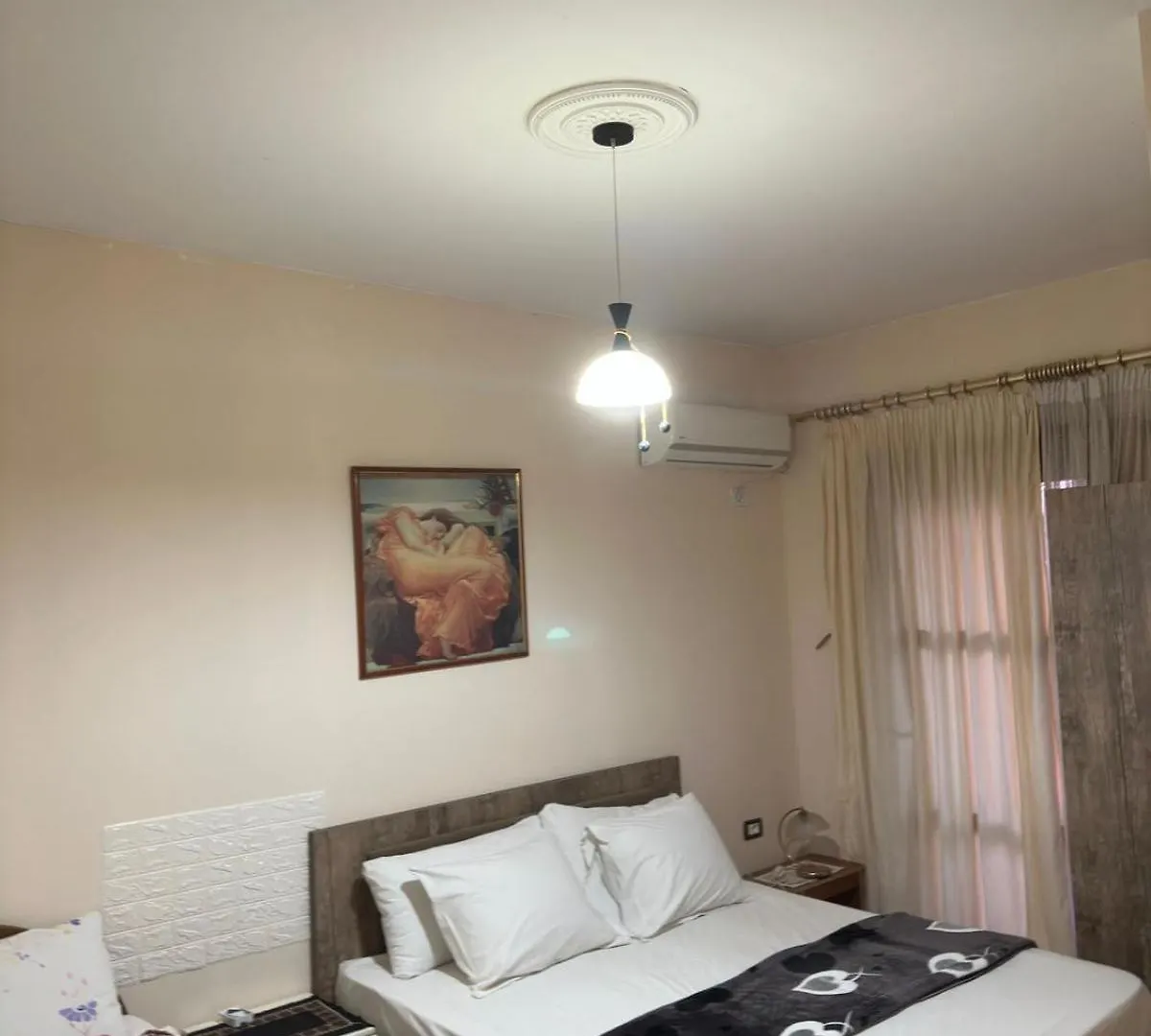 Medusa Hotel Κορυτσά